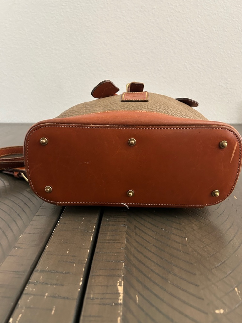 VINTAGE Dooney & Bourke All-Weather Leather classic backpack - Picture 4 of 13